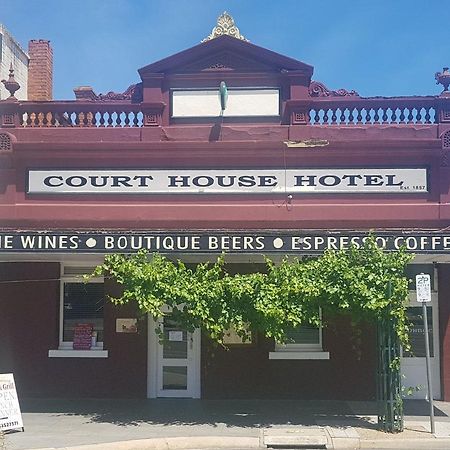 Courthouse Hotel Ararat Kültér fotó